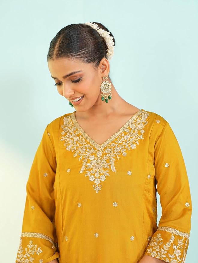 Kurta with Pant and Dupatta Sets - Image 3