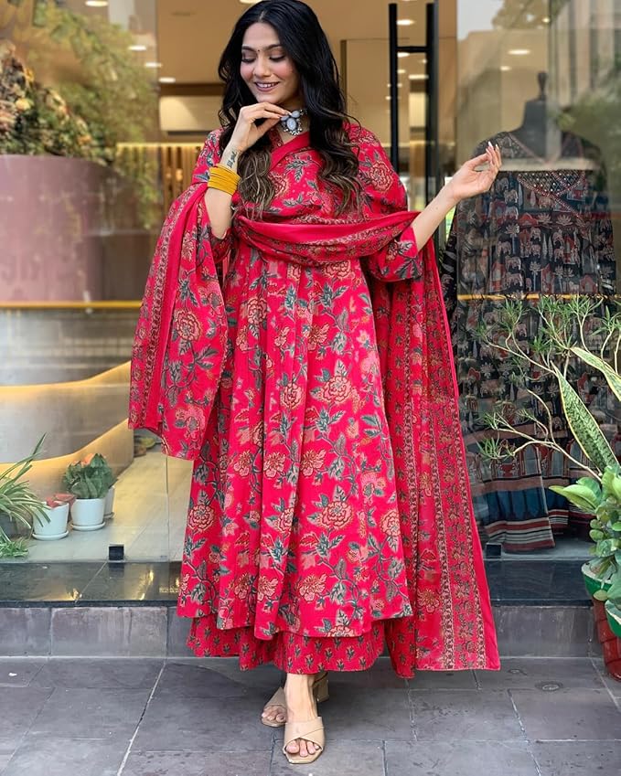 Elegant Silk Blend Suit Set - Image 4